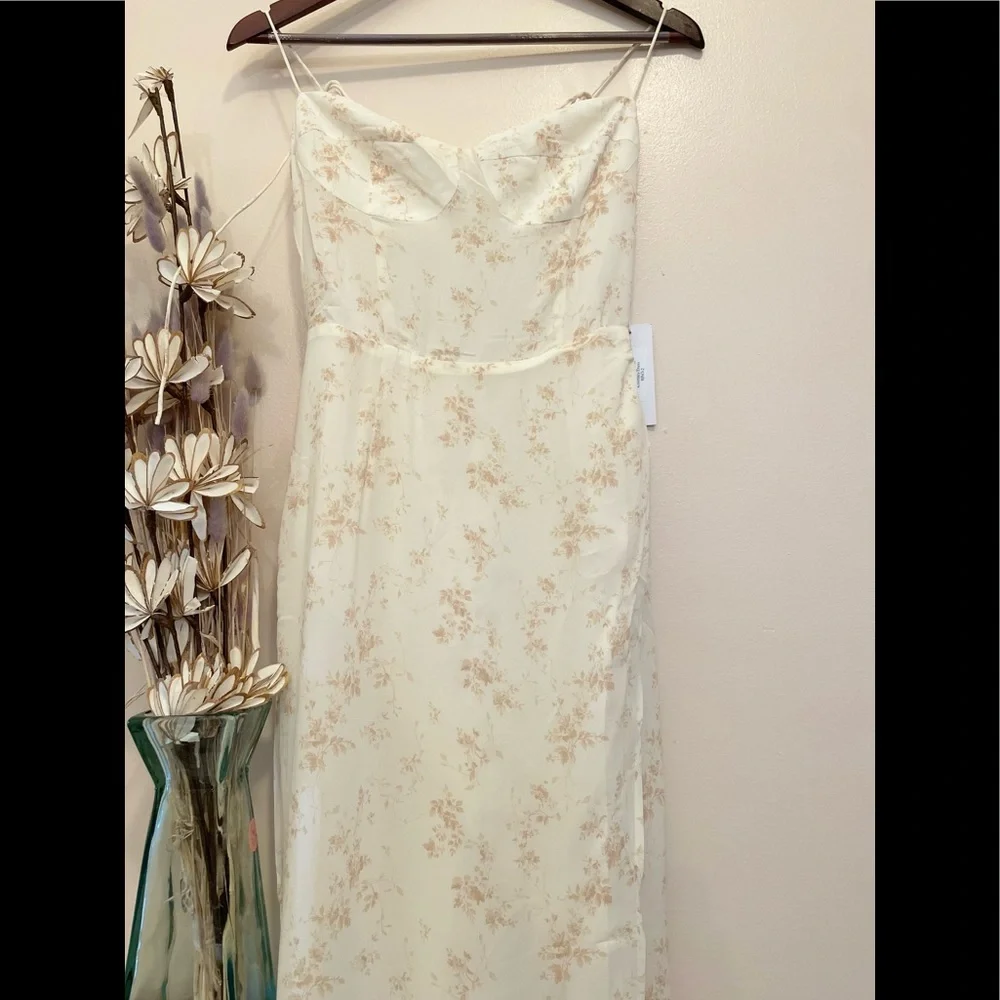 Reformation kourtney dress   in RISO - Picture 4 of 11